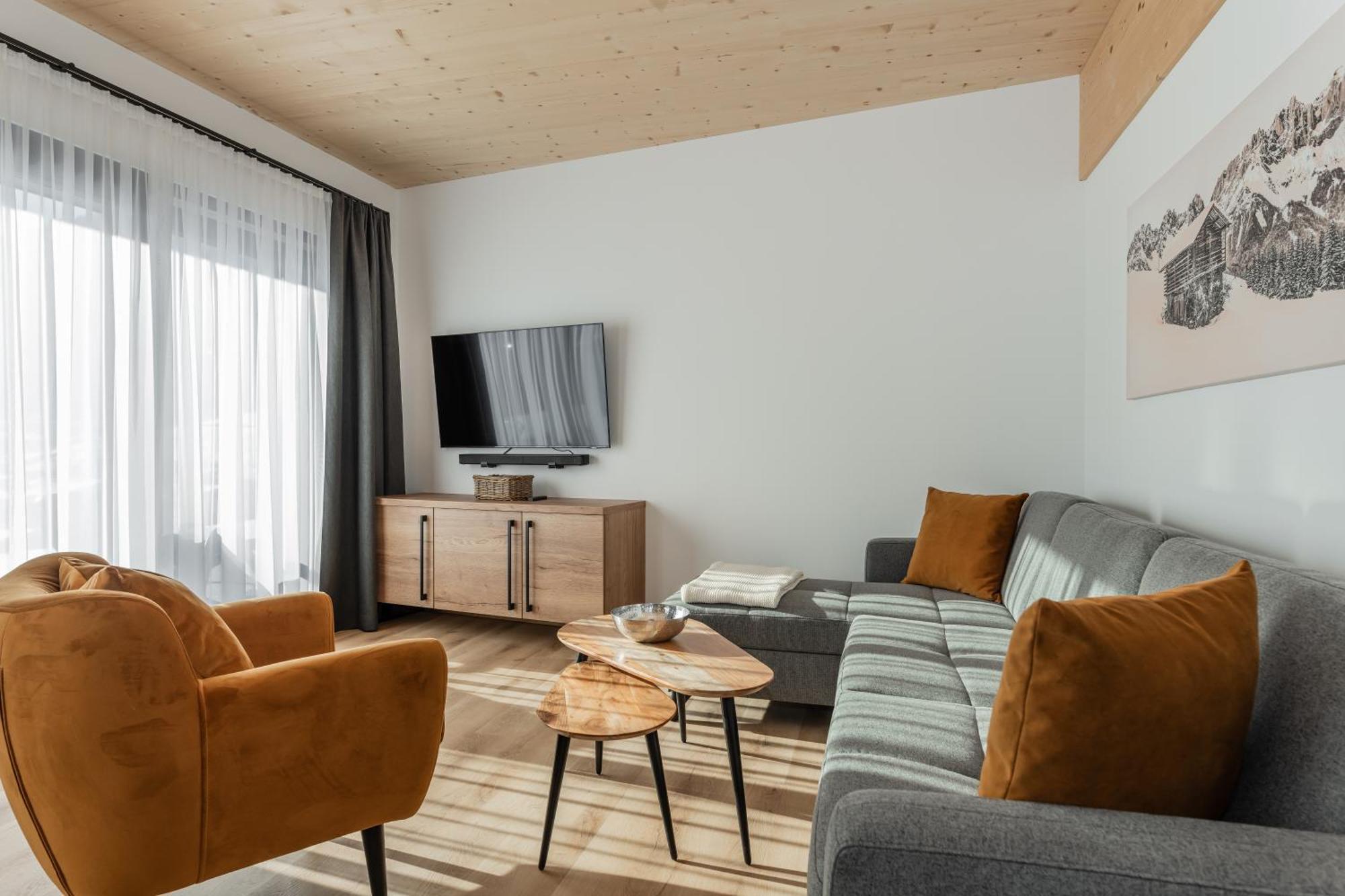Alpenparks & Taxacher 5*